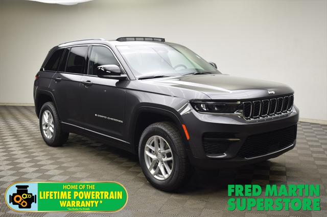 2025 Jeep Grand Cherokee GRAND CHEROKEE LAREDO X 4X4