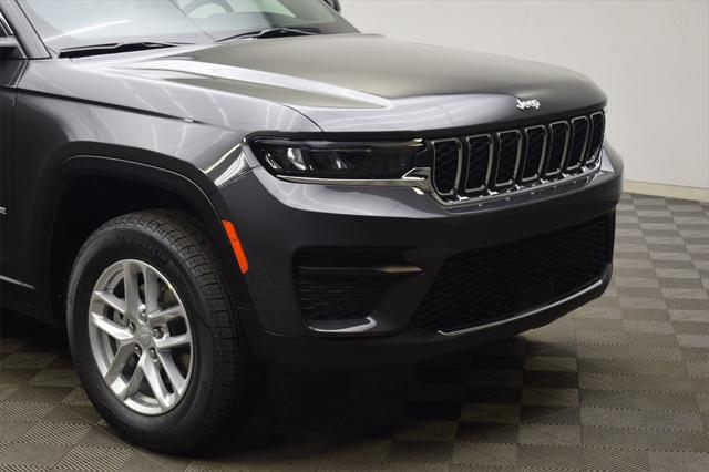 2025 Jeep Grand Cherokee GRAND CHEROKEE LAREDO X 4X4
