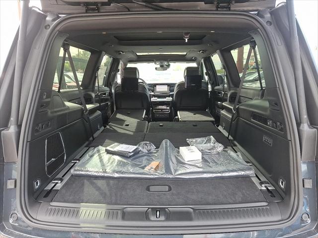 2025 Jeep Wagoneer Series II Carbide 4x4