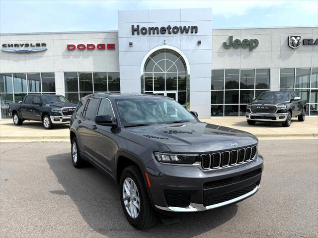 2023 Jeep Grand Cherokee L Laredo 4x4