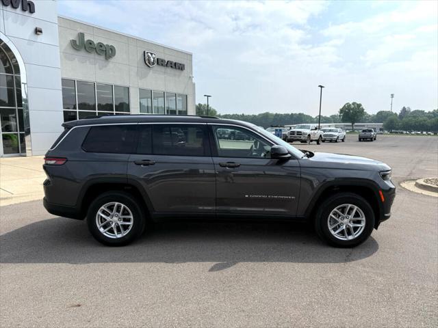 2023 Jeep Grand Cherokee L Laredo 4x4