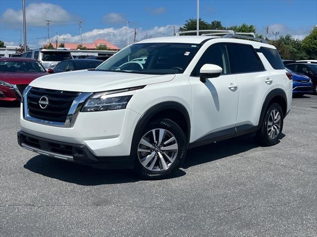 2023 Nissan Pathfinder SL 4WD