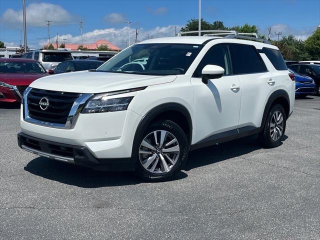 2023 Nissan Pathfinder SL 4WD