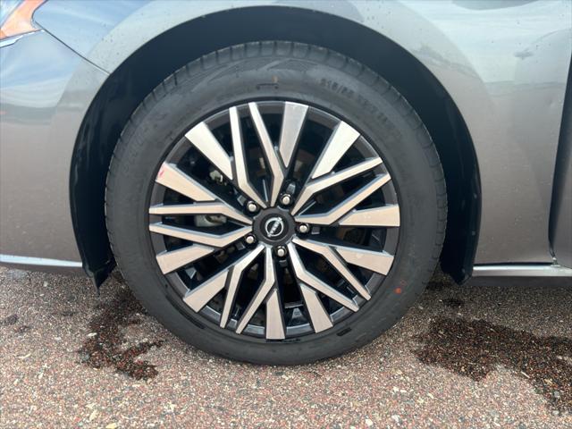 2023 Nissan Altima SV FWD