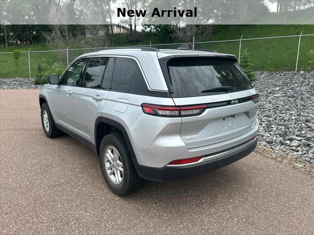 2023 Jeep Grand Cherokee Laredo 4x4