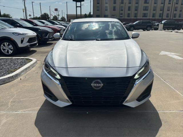 2023 Nissan Altima SV FWD