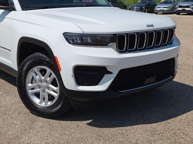 2022 Jeep Grand Cherokee Laredo 4x4