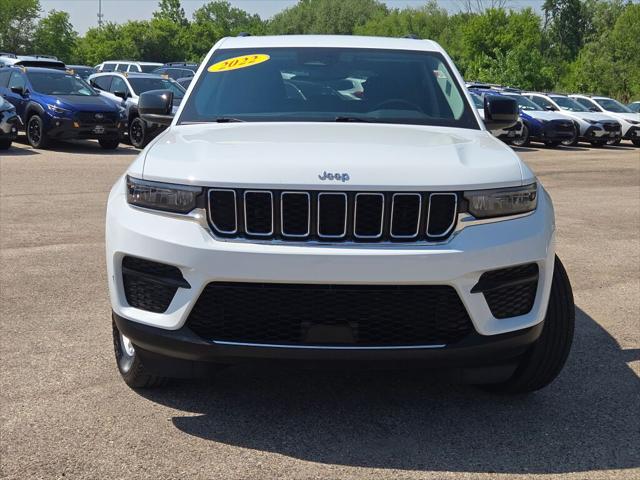 2022 Jeep Grand Cherokee Laredo 4x4