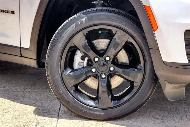 2023 Jeep Grand Cherokee L Altitude 4x2