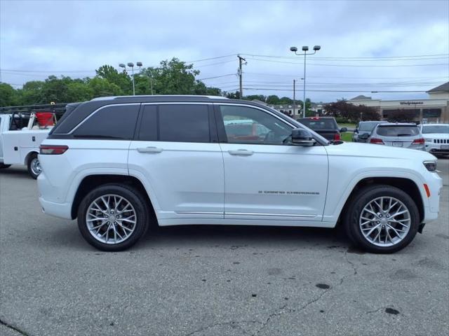 2022 Jeep Grand Cherokee Summit 4x4