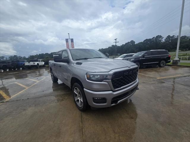 2025 RAM Ram 1500 RAM 1500 TRADESMAN CREW CAB 4X4 57 BOX 2025 RAM Ram 1500 RAM 1500 TRADESMAN CREW CAB 4X4 57 BOX