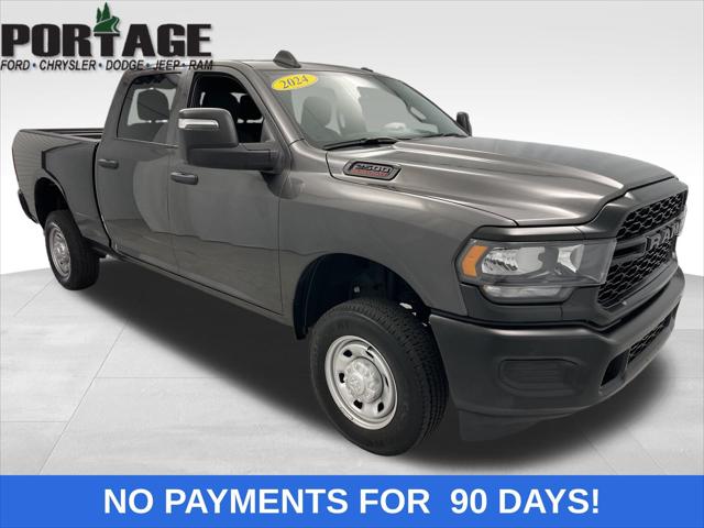 2024 RAM 2500 Tradesman Crew Cab 4x4 64 Box