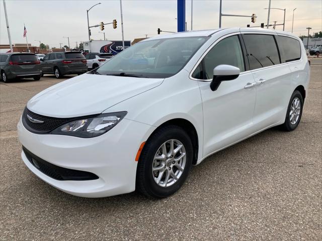 2022 Chrysler Voyager LX 2022 Chrysler Voyager LX