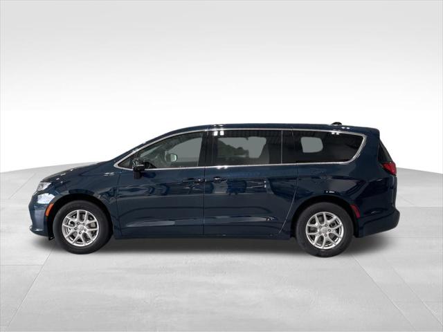 2025 Chrysler Pacifica PACIFICA SELECT