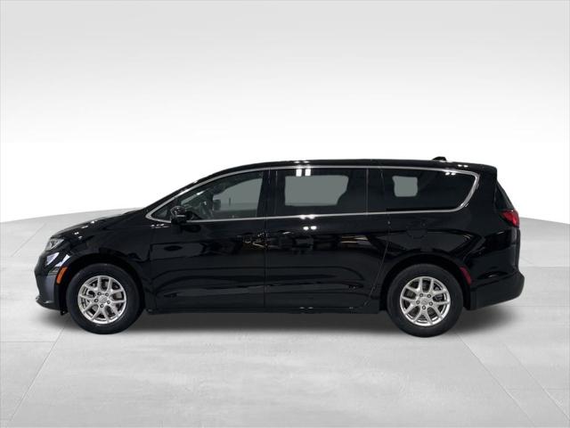2025 Chrysler Pacifica PACIFICA SELECT