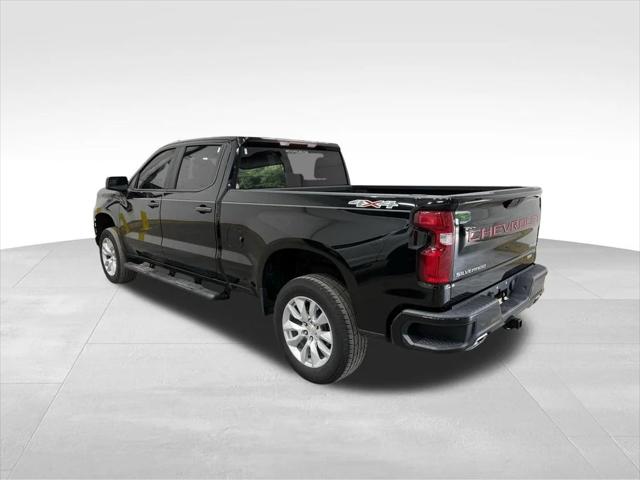 2020 Chevrolet Silverado 1500 4WD Crew Cab Standard Bed Custom