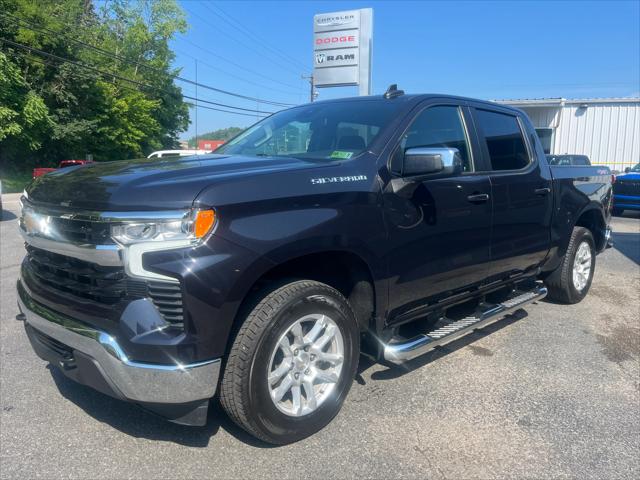 2022 Chevrolet Silverado 1500 4WD Crew Cab Short Bed LT with 2FL