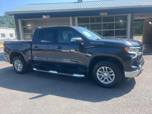 2022 Chevrolet Silverado 1500 4WD Crew Cab Short Bed LT with 2FL