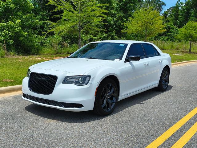 2023 Chrysler 300 Touring