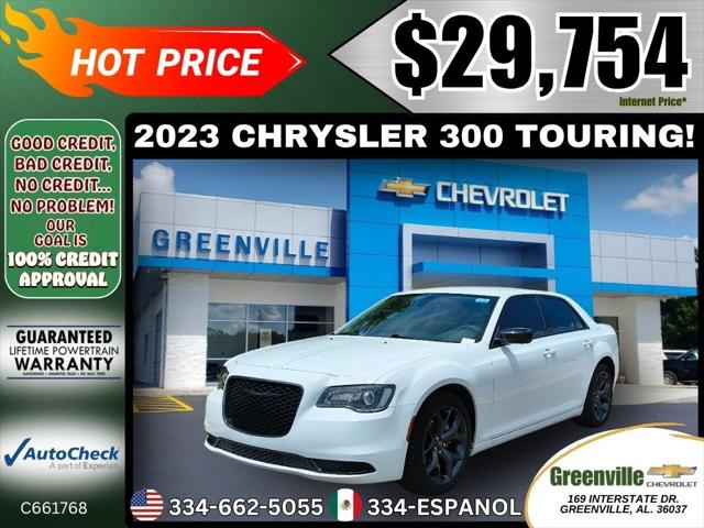 2023 Chrysler 300 Touring
