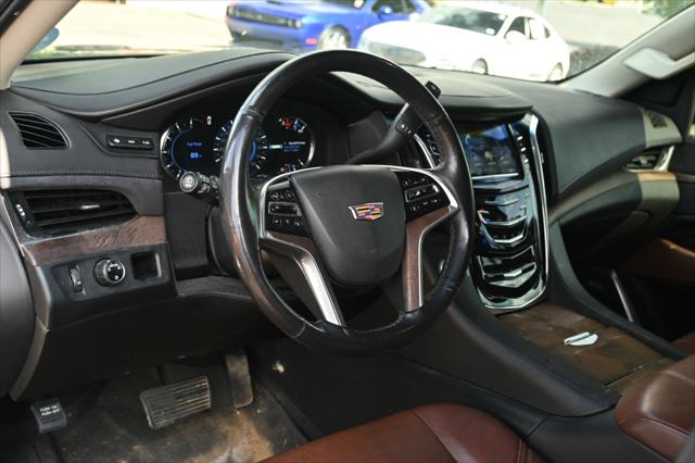 2019 Cadillac Escalade Luxury