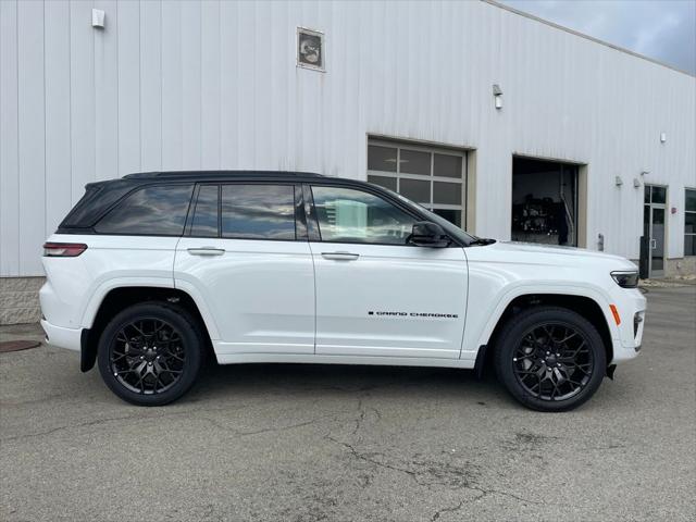 2025 Jeep Grand Cherokee GRAND CHEROKEE SUMMIT 4X4