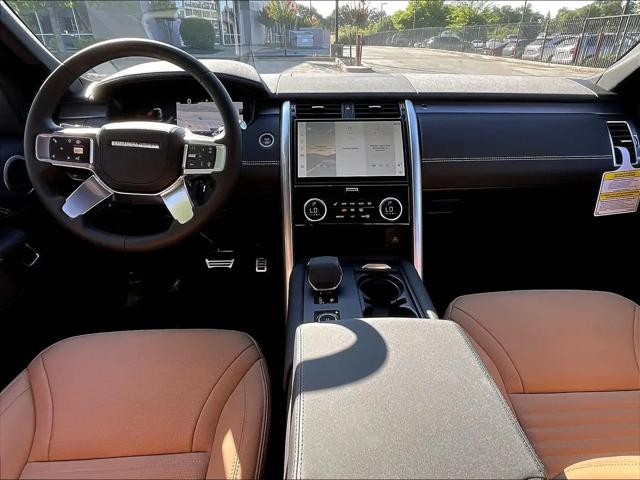 2025 Land Rover Discovery P360 Dynamic SE