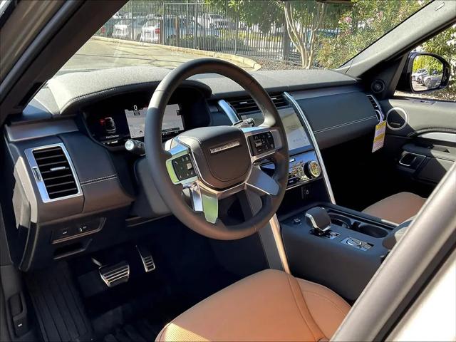 2025 Land Rover Discovery P360 Dynamic SE