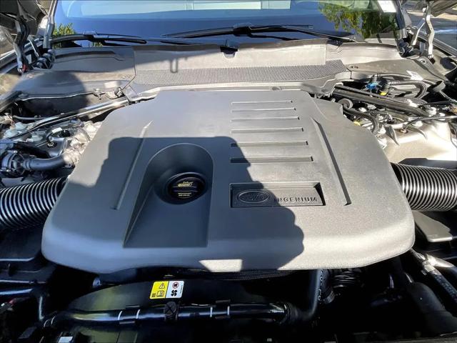 2025 Land Rover Discovery P360 Dynamic SE