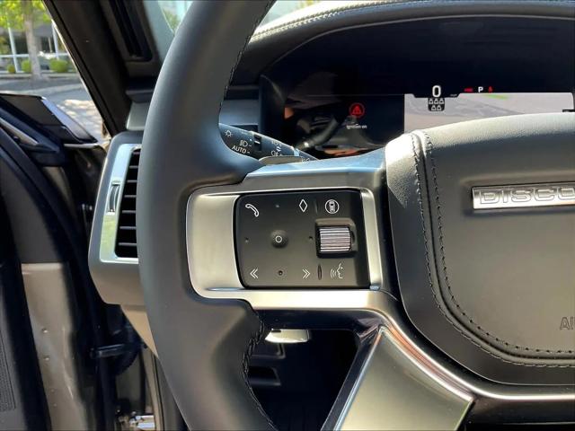 2025 Land Rover Discovery P360 Dynamic SE