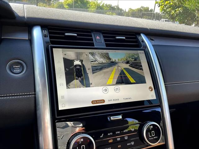 2025 Land Rover Discovery P360 Dynamic SE