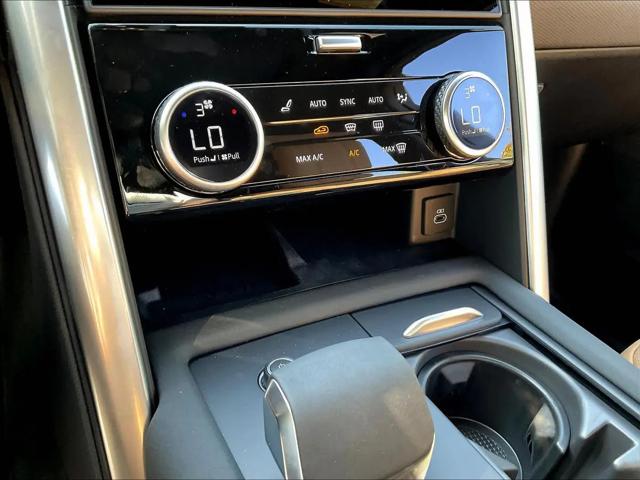 2025 Land Rover Discovery P360 Dynamic SE