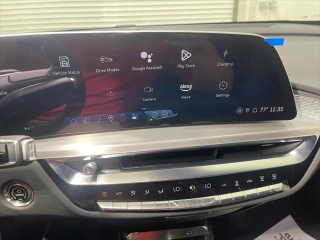 2025 Cadillac iQ Sport w/1SJ