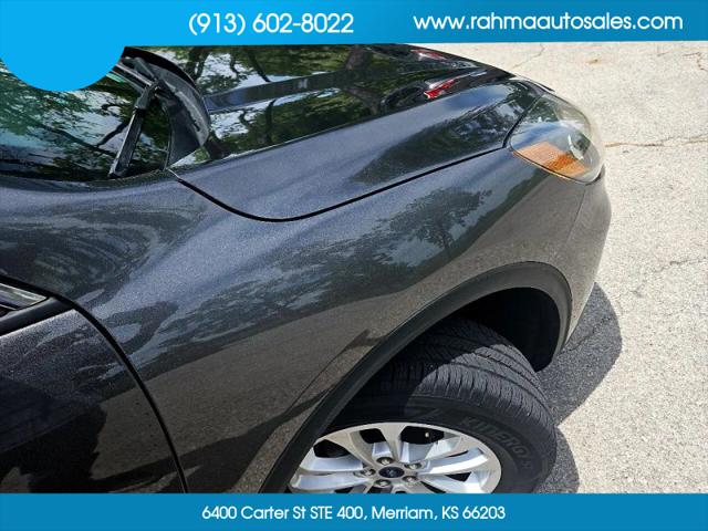 2020 Ford Escape SE