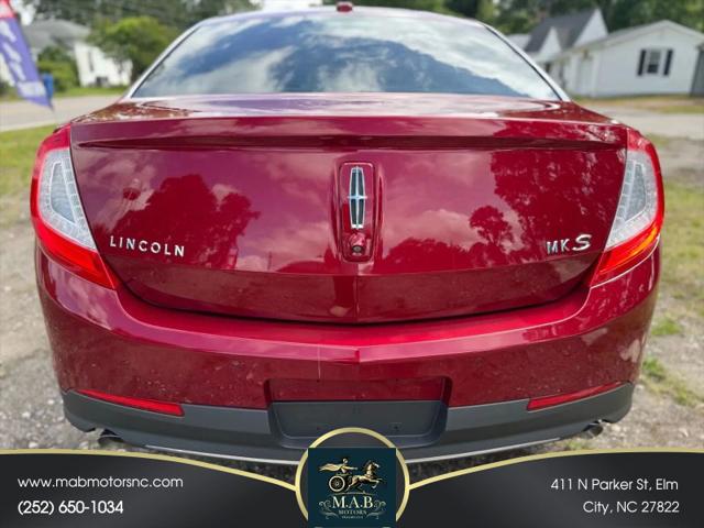 2014 Lincoln MKS Base
