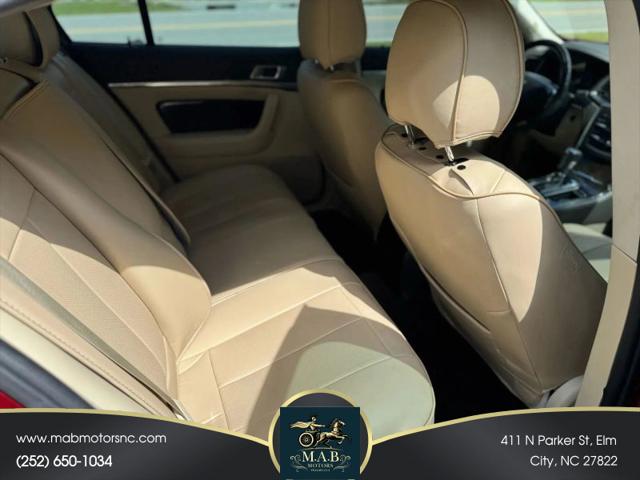 2014 Lincoln MKS Base