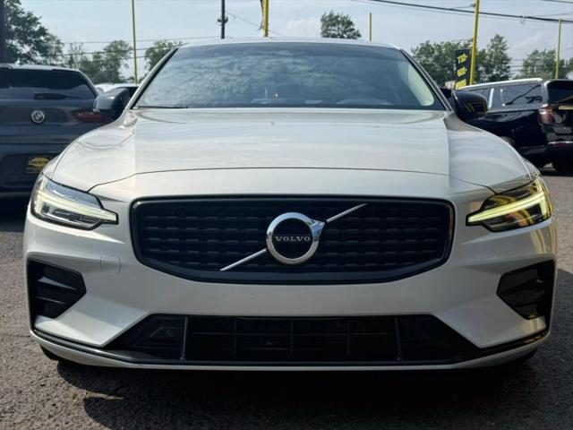 2022 Volvo S60 B5 Momentum