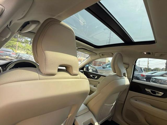2022 Volvo S60 B5 Momentum