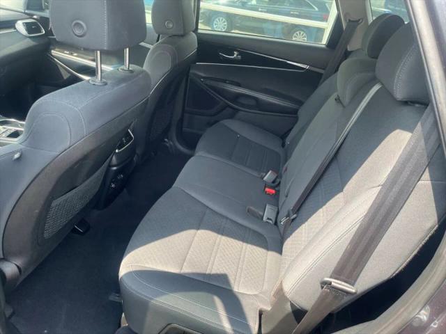 2019 Kia Sorento 2.4L LX
