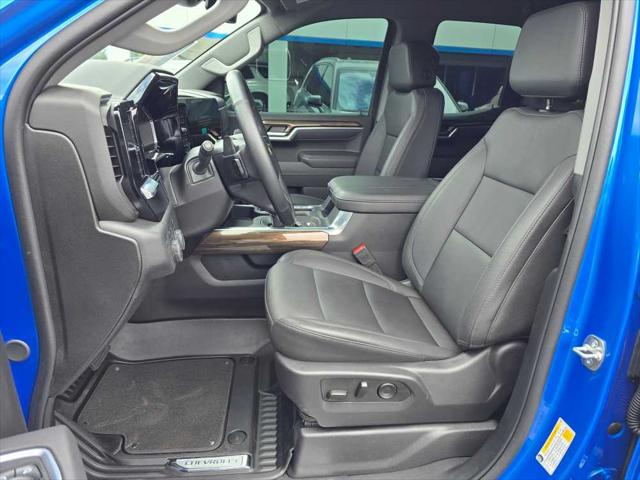 2025 Chevrolet Silverado 1500 4WD Double Cab Standard Bed LT