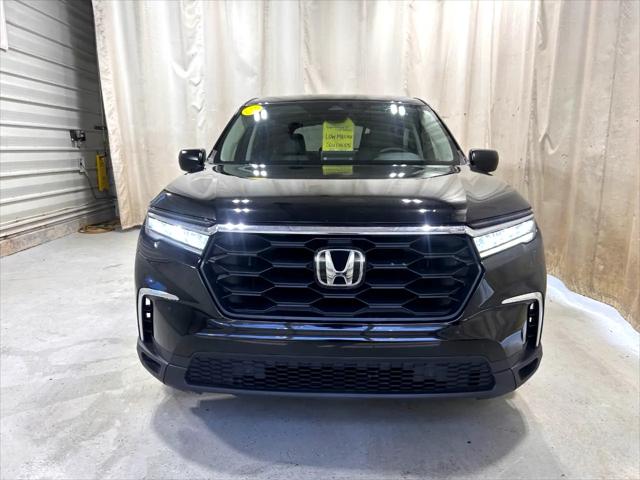 2023 Honda Pilot 2WD LX