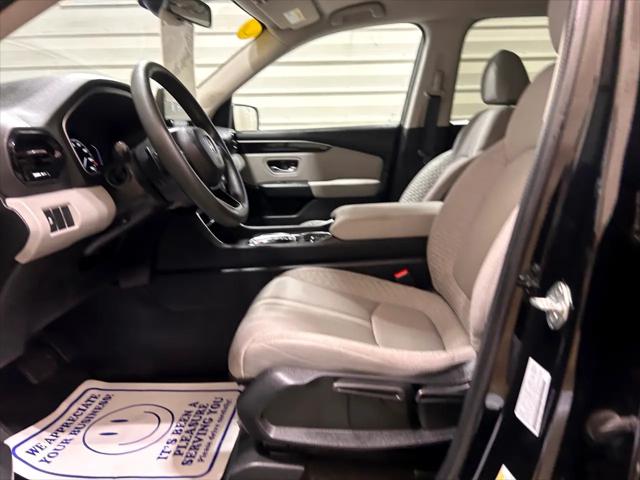 2023 Honda Pilot 2WD LX