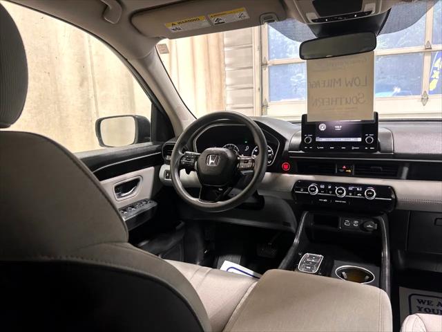 2023 Honda Pilot 2WD LX