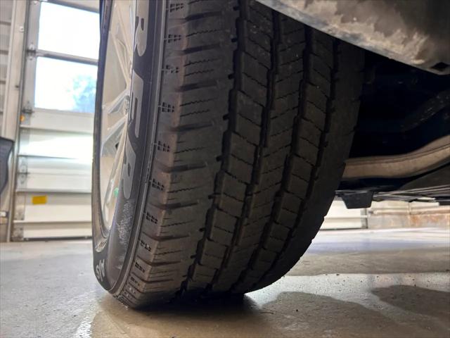 2023 Honda Pilot 2WD LX
