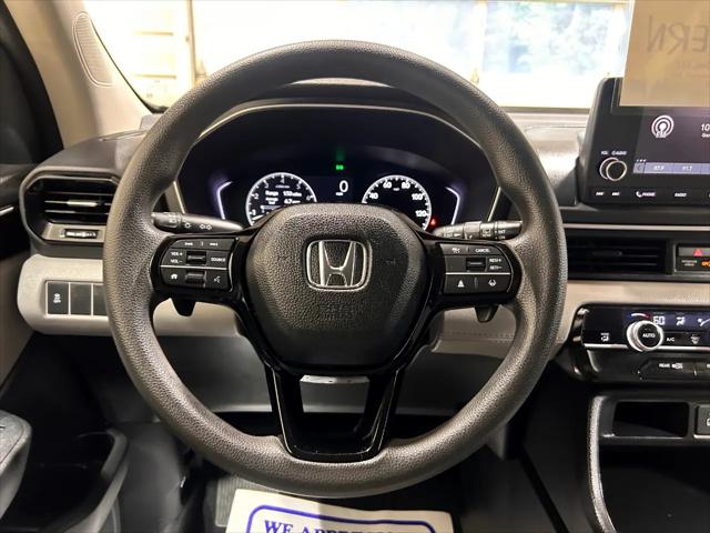 2023 Honda Pilot 2WD LX
