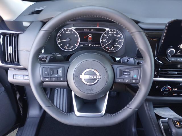 2025 Nissan Pathfinder SV 4WD