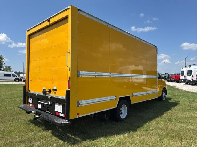 2021 GMC Savana Cutaway Work Van