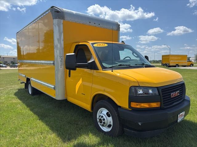 2021 GMC Savana Cutaway Work Van