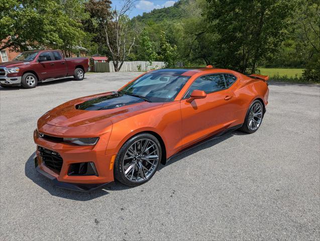 2022 Chevrolet Camaro RWD Coupe ZL1
