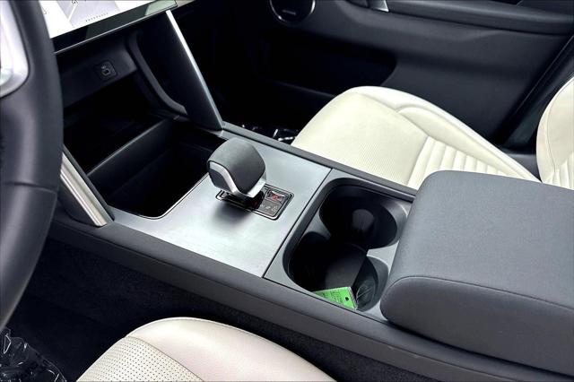 2025 Land Rover Discovery Sport S
